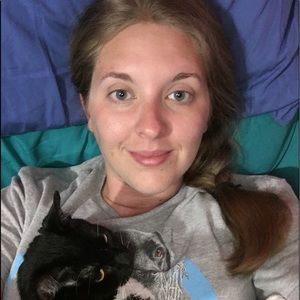 Meet your Posher, Courtney